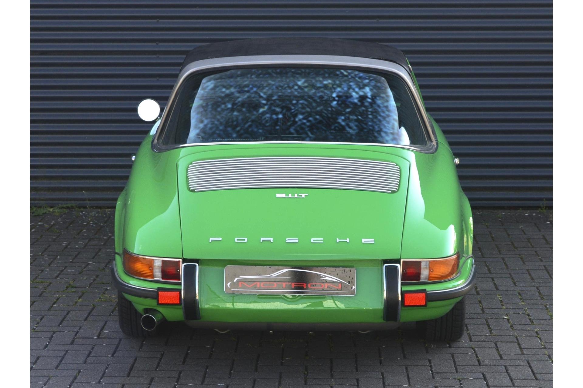 44852288-6.jpg
