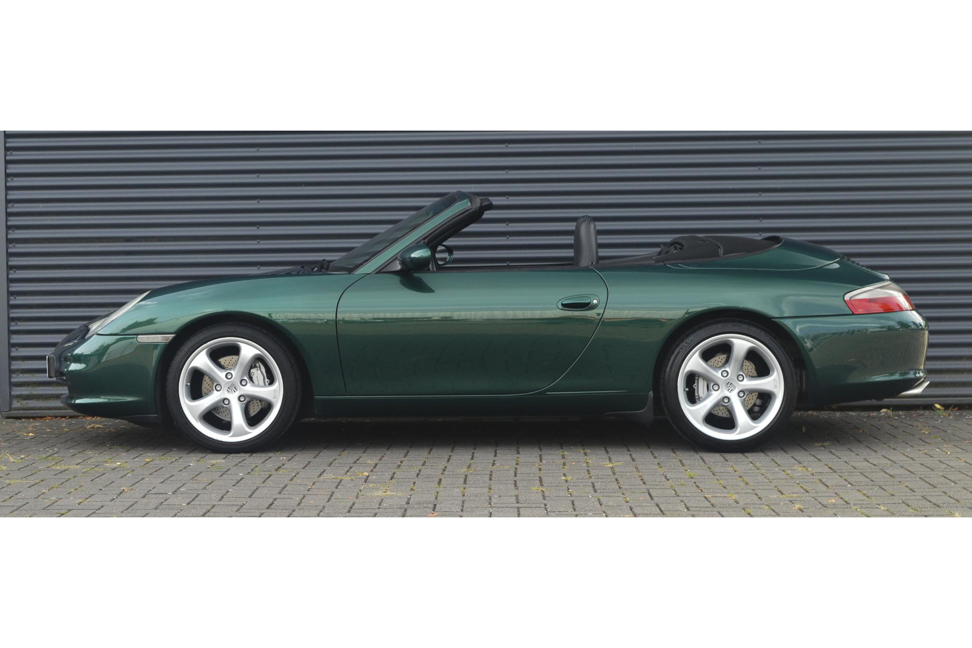 47251660-5.jpg